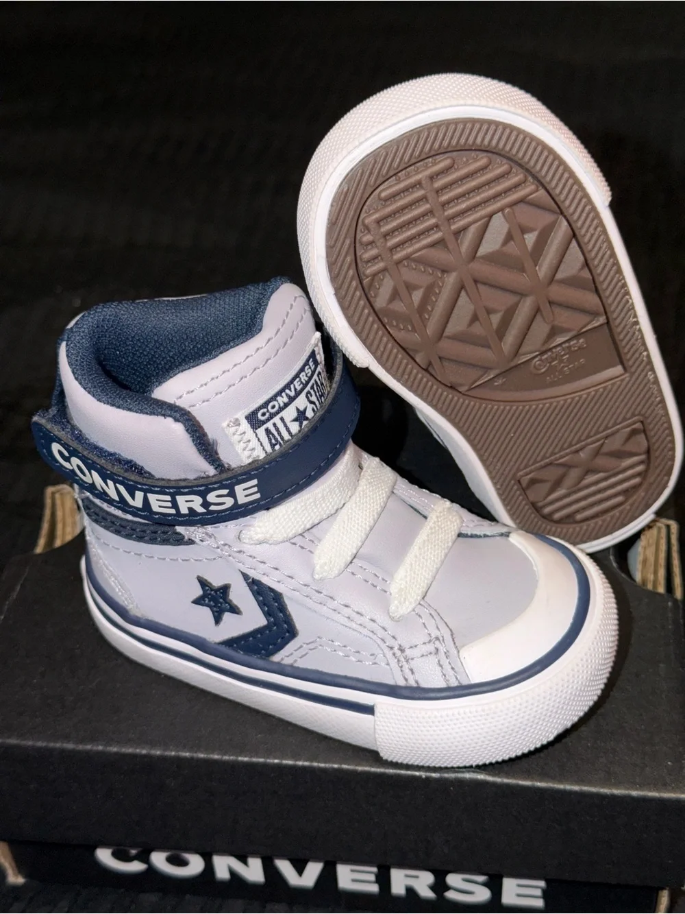 Converse Kids White & Navy High-Top Sneakers with Hook-and-Loop Strap